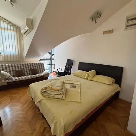Apartment The Royal Pg Podgorica Exterior photo